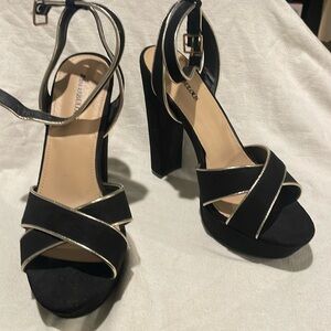 Never used; size 8.5